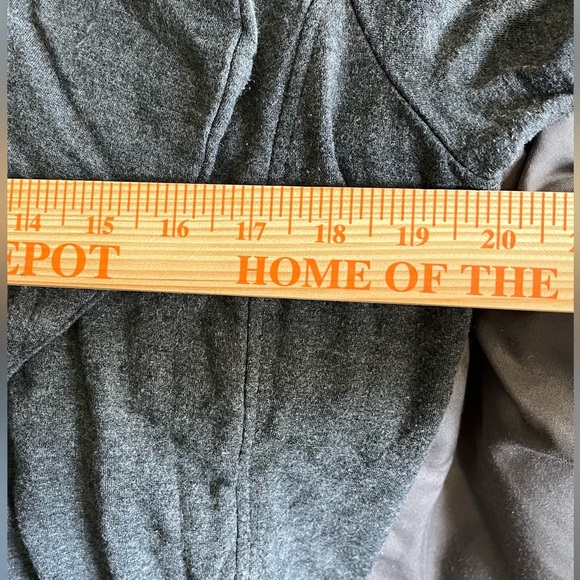 90 Degree by Reflex Women’s Gray Open Cardigan, Side Pockets, 96% Rayon; Size XL - Picture 8 of 9